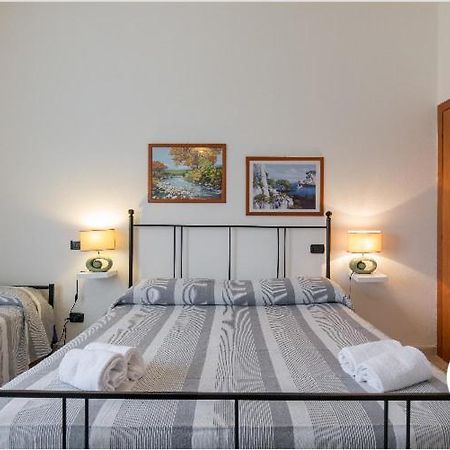 La Terrazza Otel Peschiera del Garda Dış mekan fotoğraf