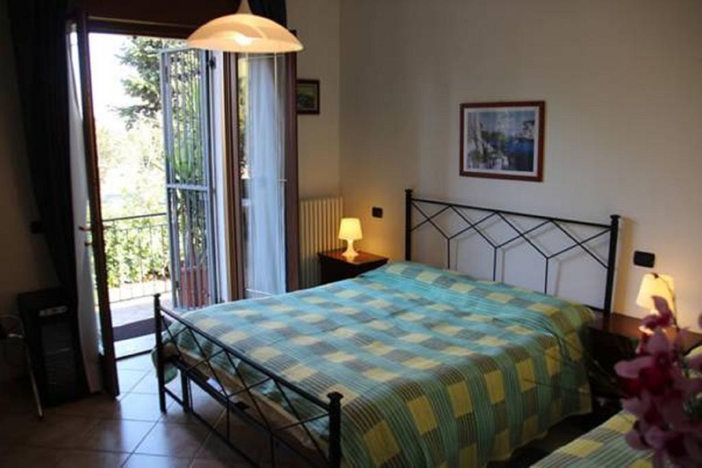 La Terrazza Otel Peschiera del Garda Dış mekan fotoğraf