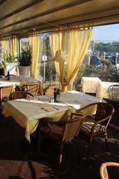La Terrazza Otel Peschiera del Garda Dış mekan fotoğraf